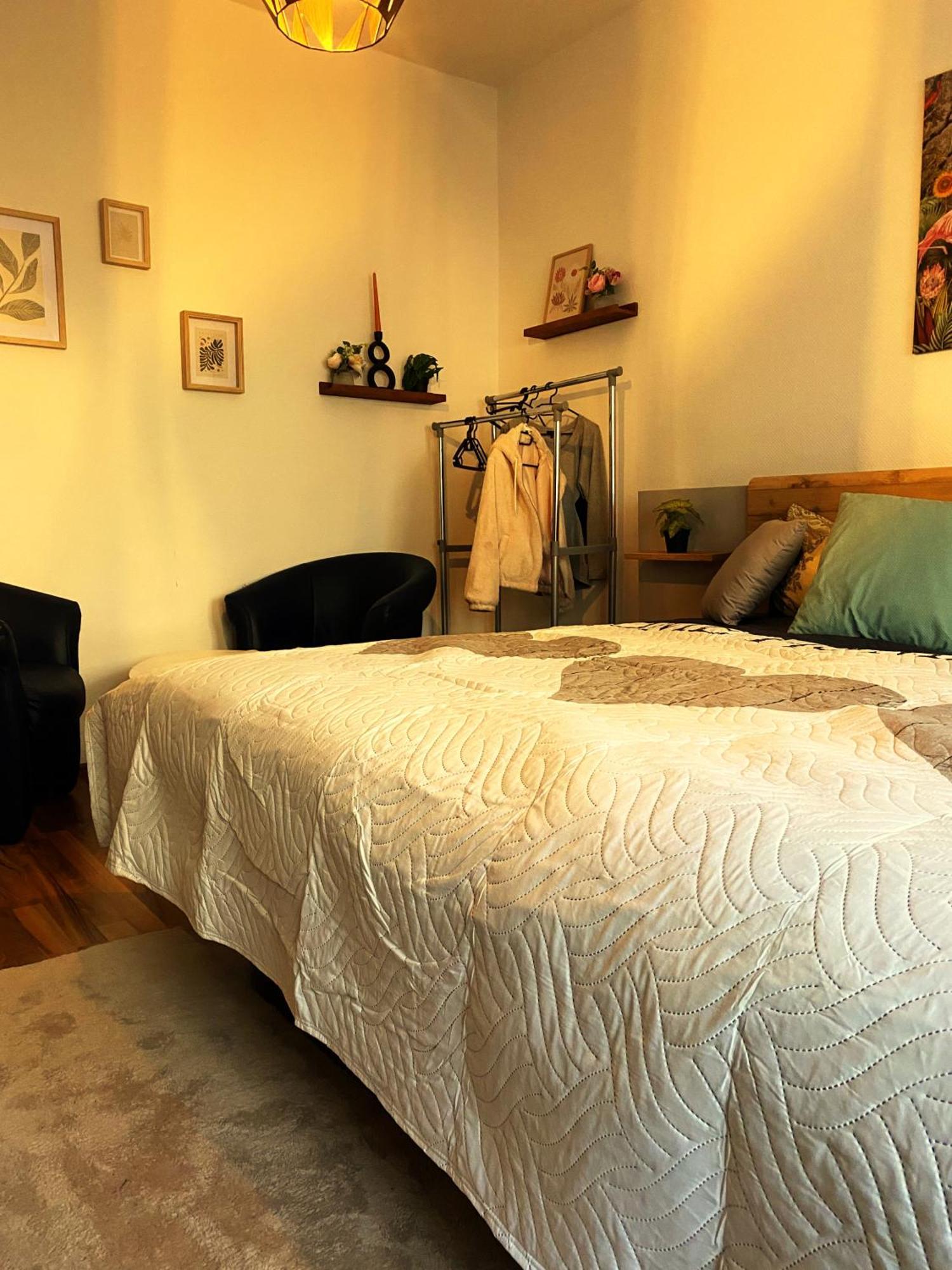 Appartement Karli'S Stuebchen à Gera Extérieur photo